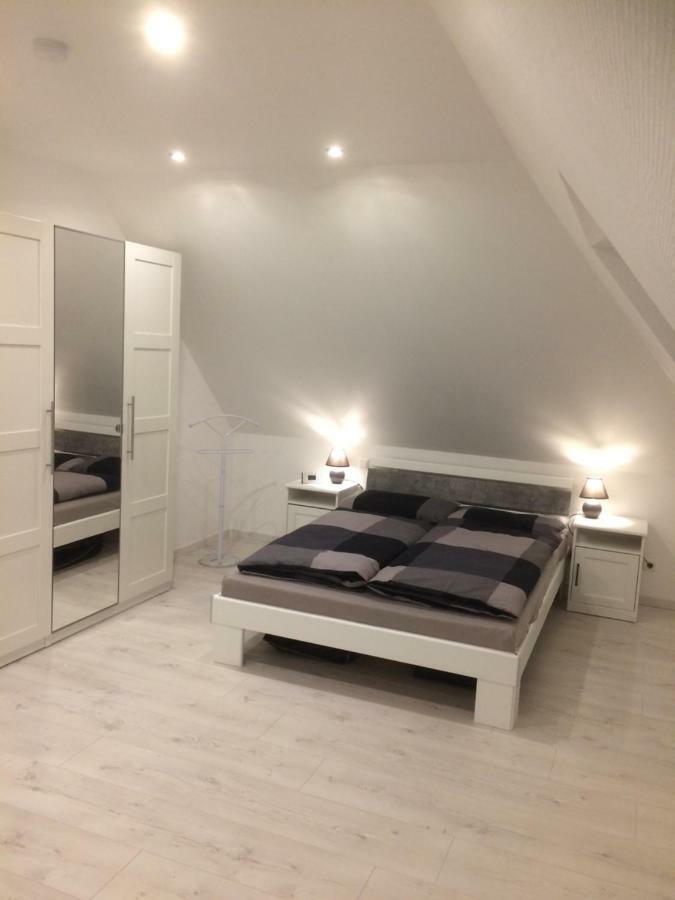 Toefte Bude Muelheim an der Ruhr Luaran gambar